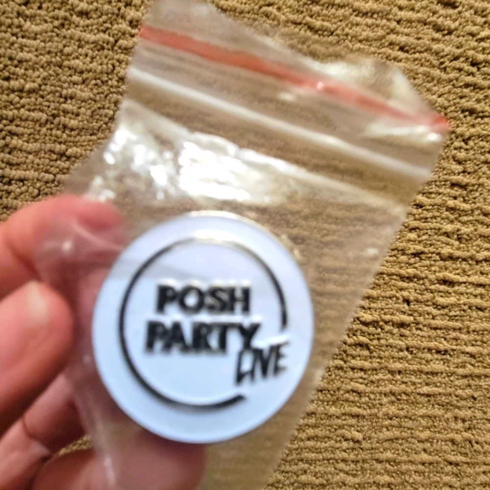 POSH PARTY LIVE! pin